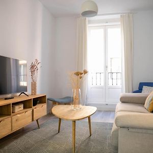 Nqn Aparts & Suites Madrid